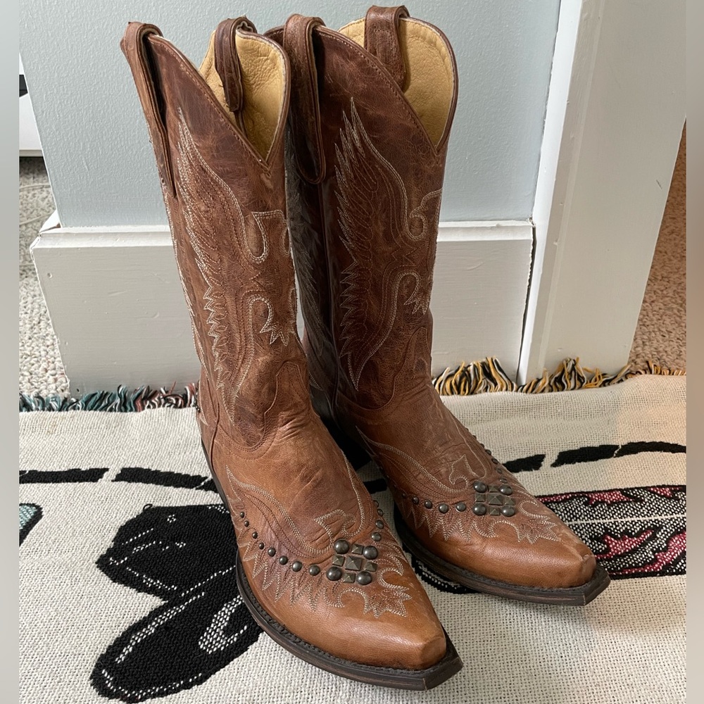 Idyllwind snip toe western boots